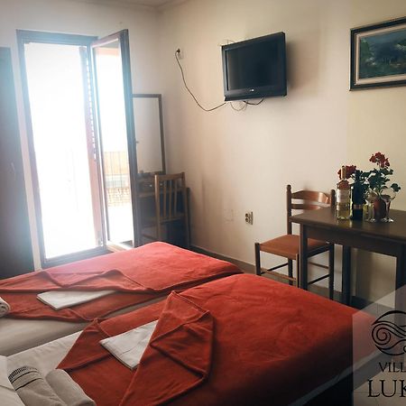 Apartments Villa Luka Светі-Стефан Екстер'єр фото