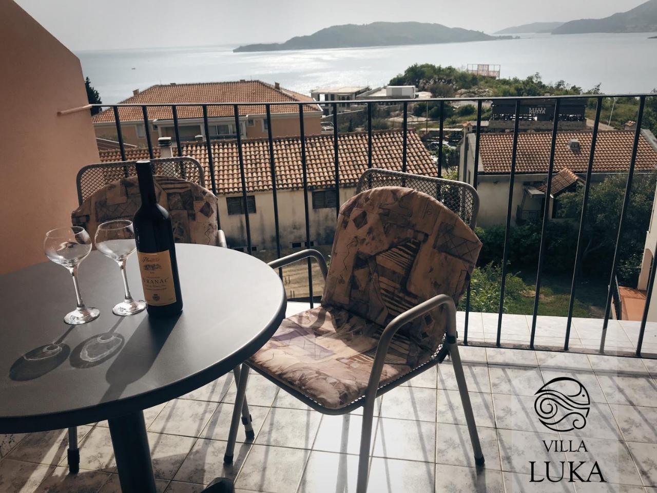 Apartments Villa Luka Светі-Стефан Екстер'єр фото
